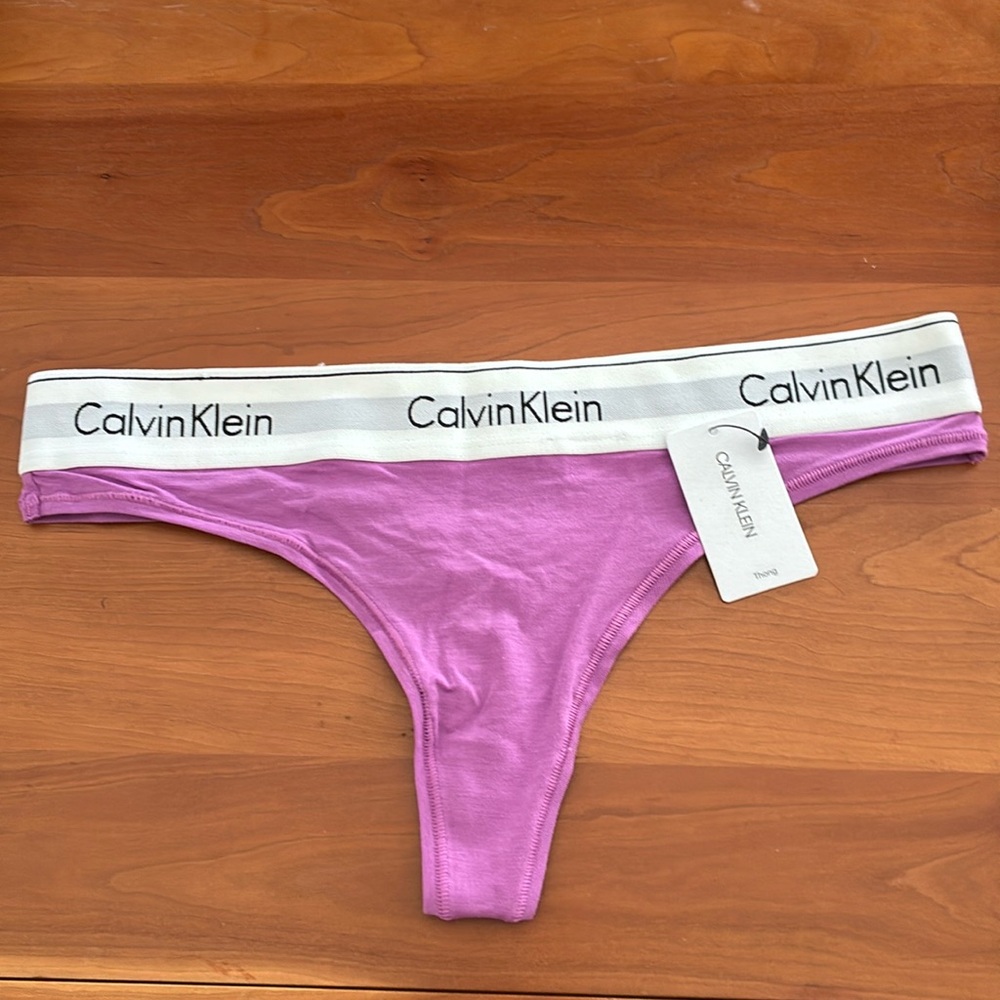 NWT Calvin Klein Light Purple Thong Size Small